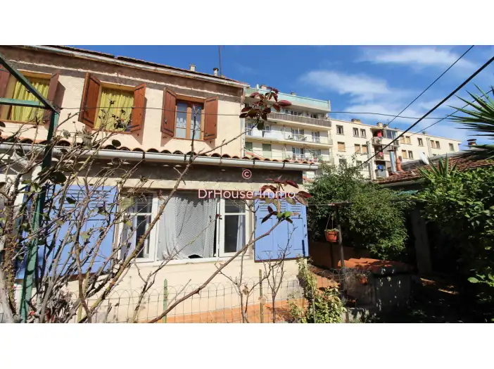 Appartement 3 pièces de 64 m² - Marseille (13003)