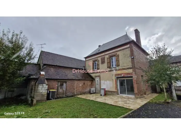 Maison 7 pièces de 150 m² - Bernay (27300)