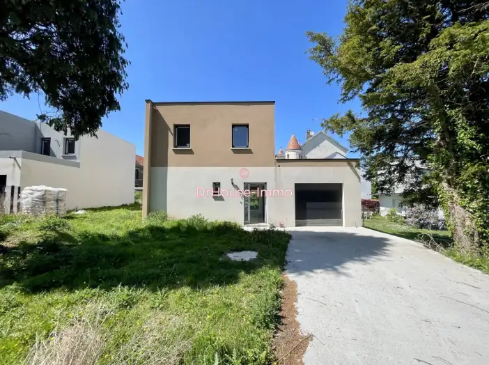 Maison 5 pièces de 130 m² - Dieppe (76200)