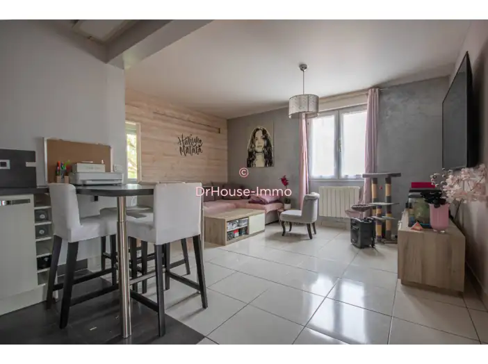 Appartement 3 pièces de 67 m² - Limay (78520)