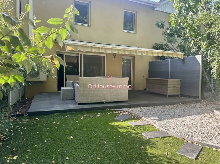 Appartement 3 pièces de 75 m² - Valence (26000)