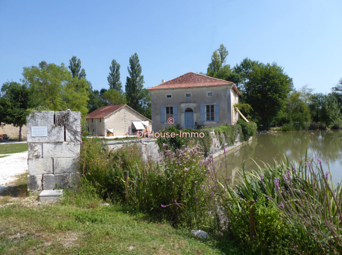 Maison de 767m² - 31 pièces
