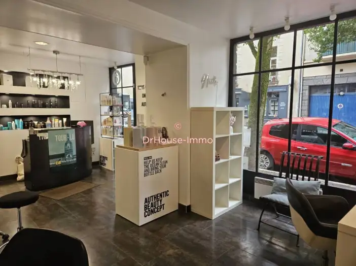 Commerce 2 pièces de 50 m² - Nantes (44000)