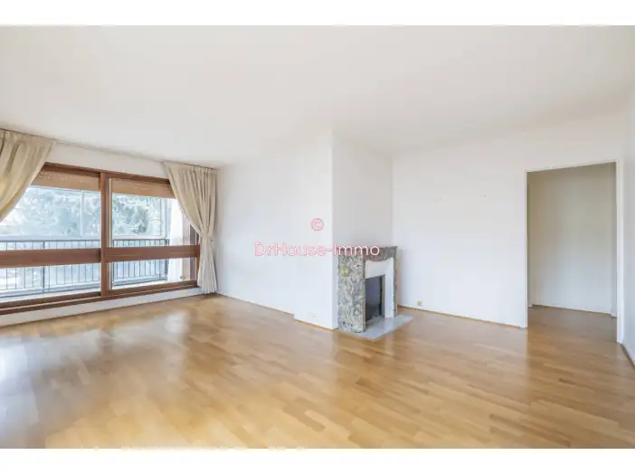 Appartement 2 pièces de 69 m² - Le Chesnay (78150)