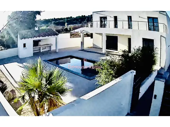 Maison 4 pièces de 165 m² - Murviel-lès-Béziers (34490)