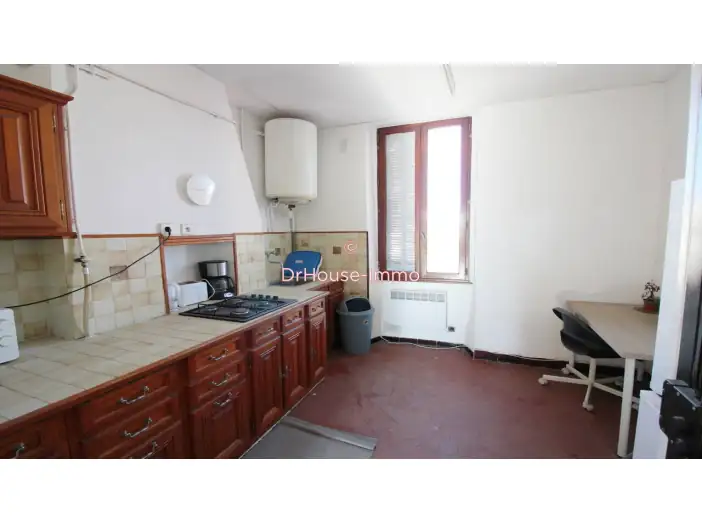 Appartement 2 pièces de 29 m² - Marseille (13003)
