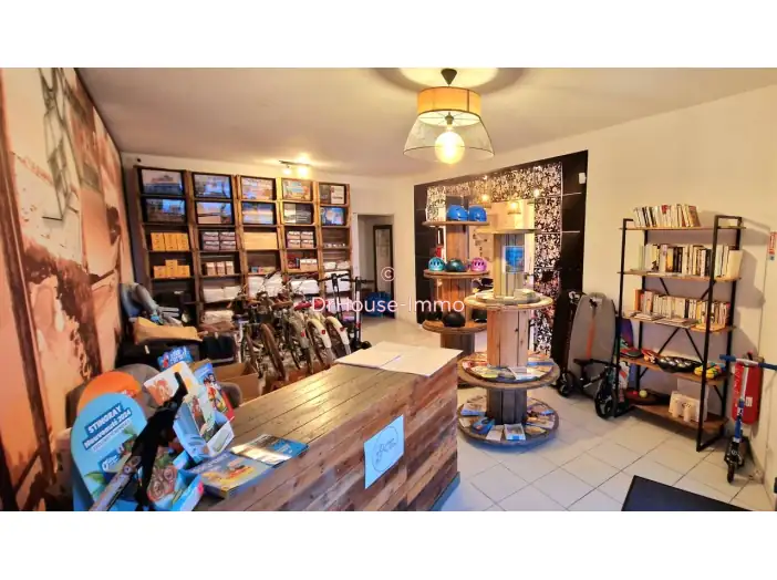 Commerce 2 pièces de 50 m² - Talmont-Saint-Hilaire (85440)