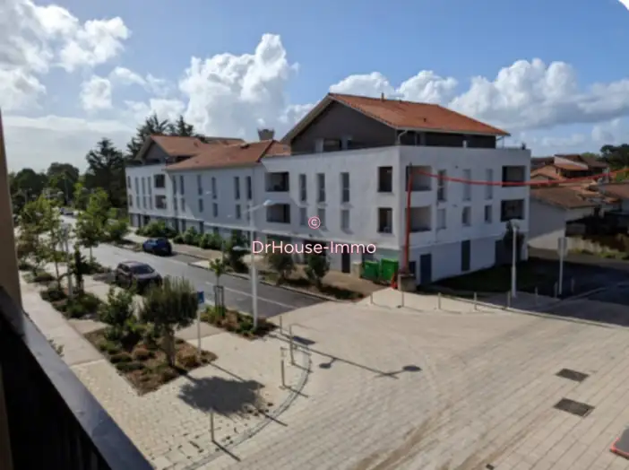 Image des la section Servies