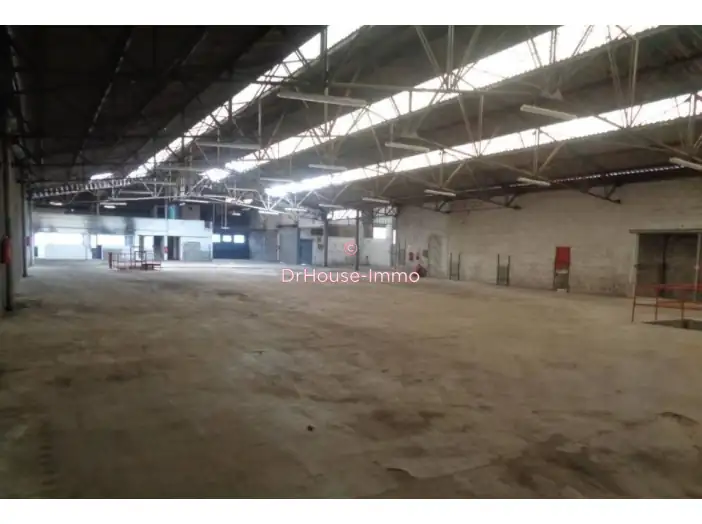 Entrepôt de 4 500 m² - Lillers (62190)
