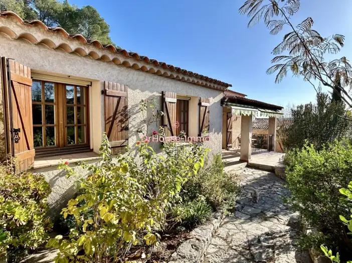 Image des la section Servies