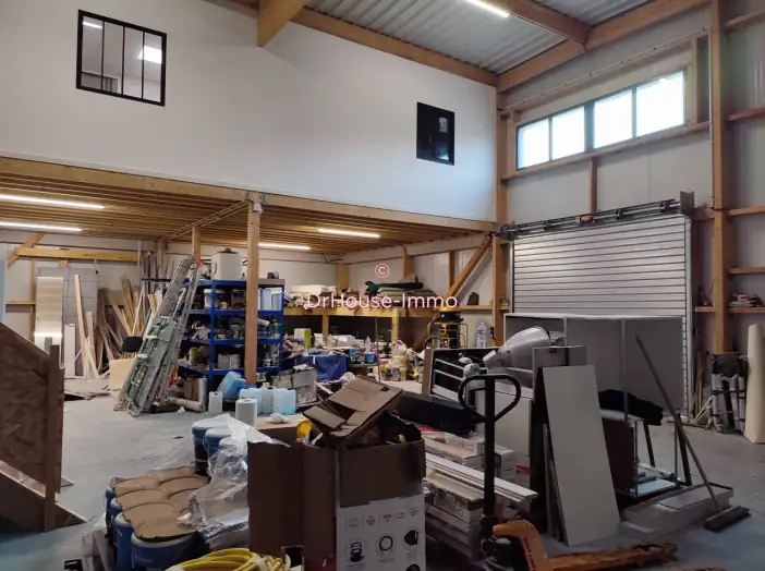 Commerce 4 pièces de 260 m² - Bretteville-sur-Odon (14760)