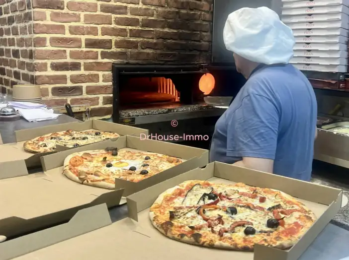 Commerce de 92 m² - Créteil (94000)