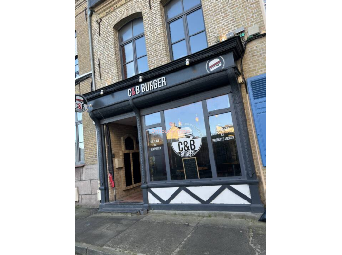 Commerce de 61m² - 2 pièces