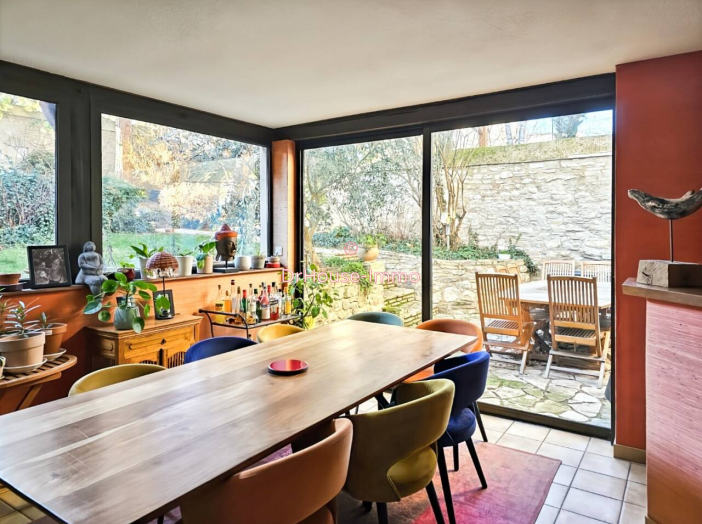 Maison de 232m² - 7 pièces