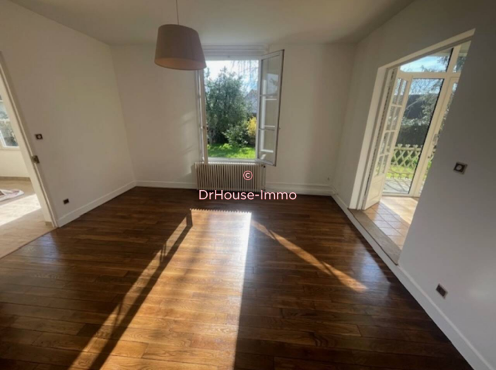 Maison de 200m² - 8 pièces