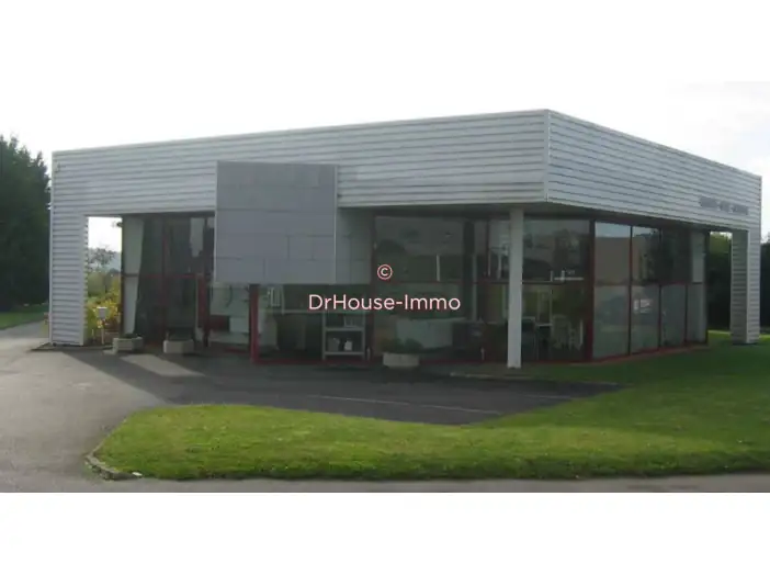 Commerce de 430 m² - Lannion (22300)
