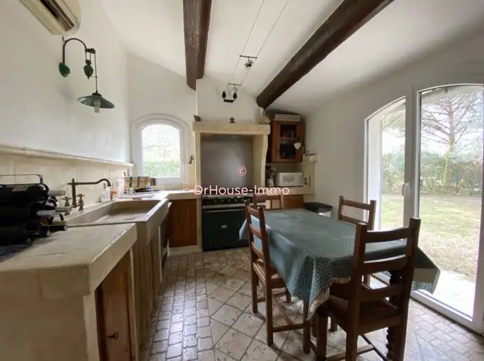 Maison 4 pièces de 103 m² - Saintes-Maries-de-la-Mer (13460)