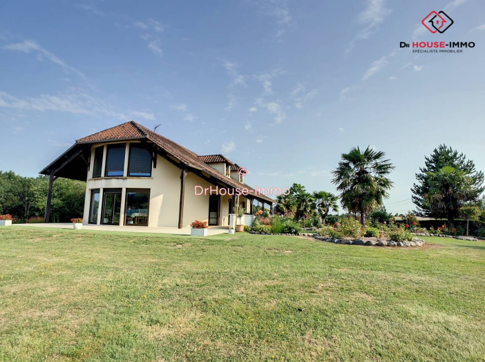 Maison de 269m² - 7 pièces