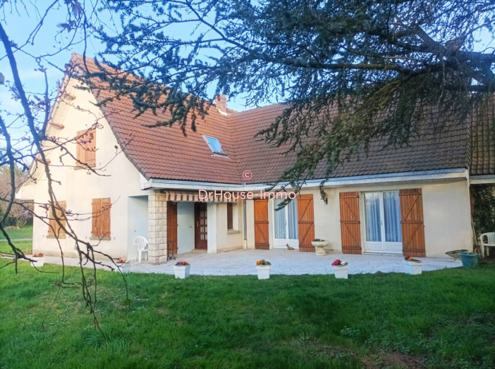 Maison 6 pièces de 174 m² - Ferrières-en-Gâtinais (45210)