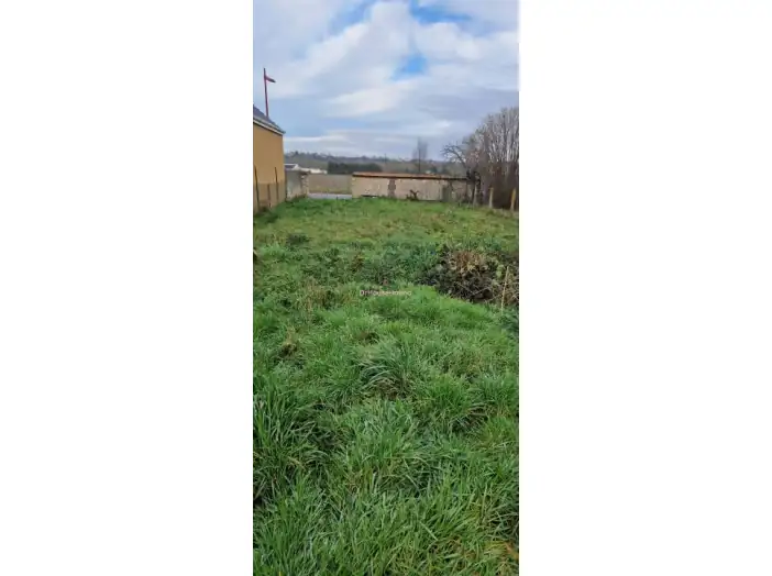 Terrain de 303 m² - Saint-Pierre-lès-Elbeuf (76320)