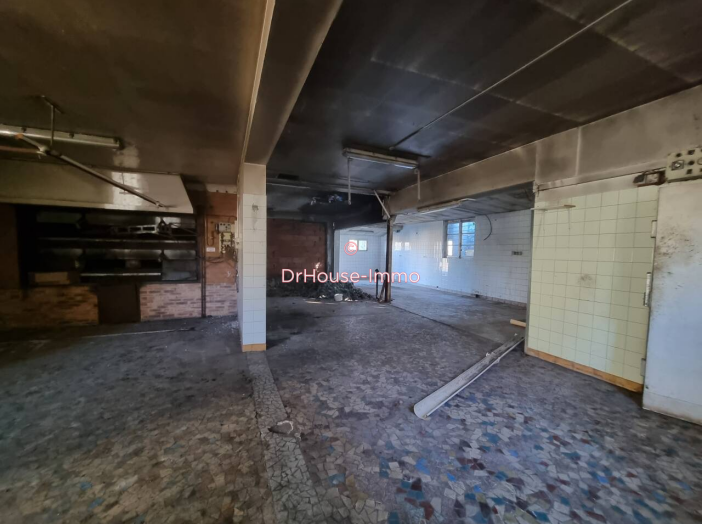 Maison de 364m² - 8 pièces