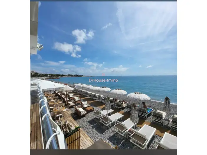 Commerce de 280 m² - Cagnes-sur-Mer (06800)