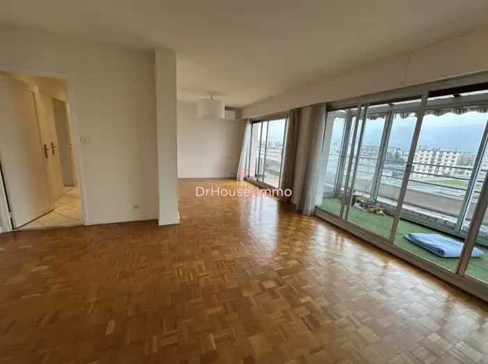 Appartement 5 pièces de 122 m² - Grenoble (38100)