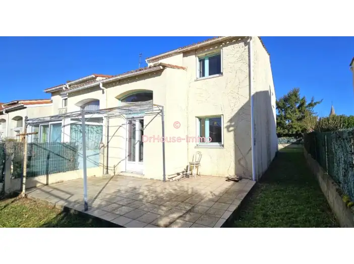 Maison 7 pièces de 100 m² - Barbazan-Debat (65690)