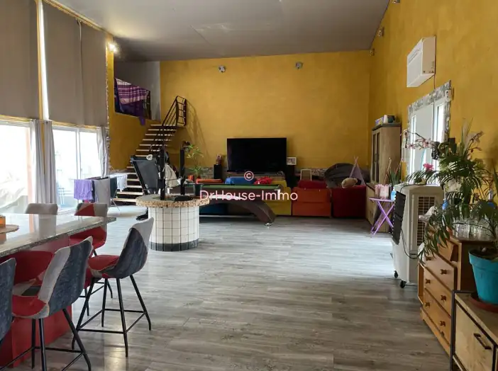 Loft / Atelier 7 pièces de 400 m² - Saugnacq-et-Muret (40410)
