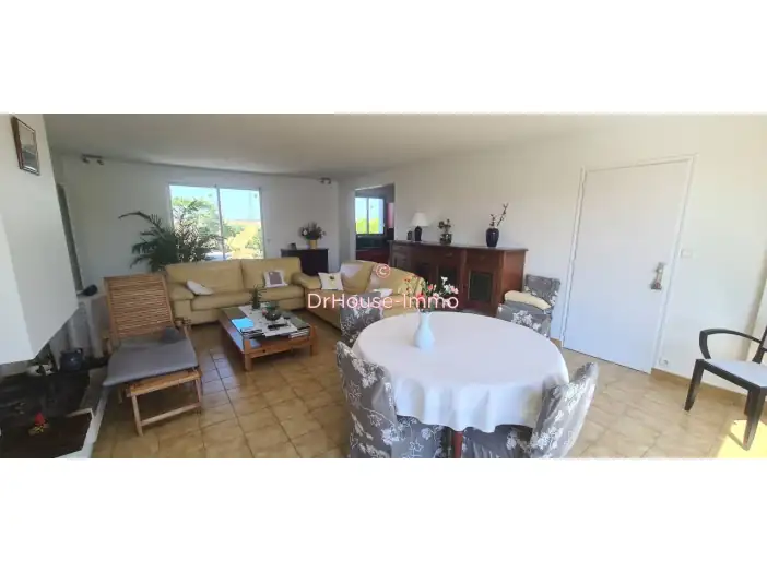 Maison 6 pièces de 133 m² - Champagné-les-Marais (85450)