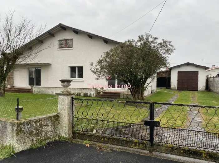 Maison 8 pièces de 125 m² - Gujan-Mestras (33470)