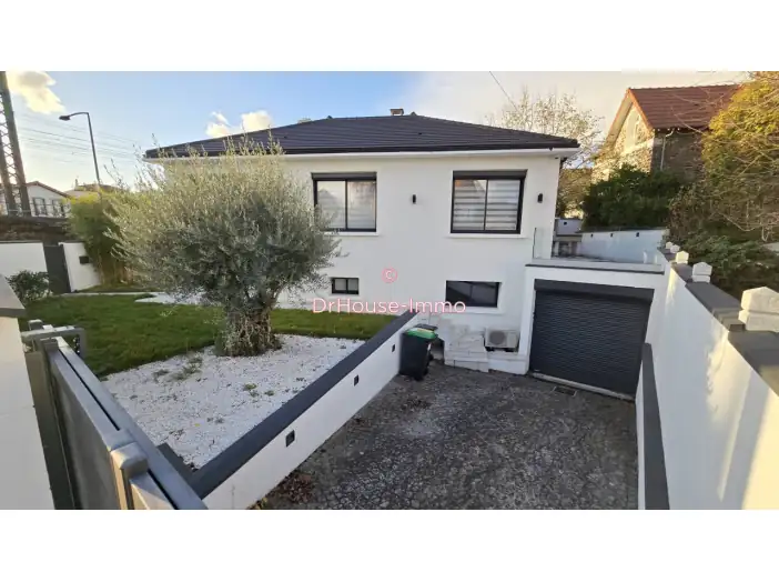 Maison 5 pièces de 138 m² - Saint-Maur-des-Fossés (94100)