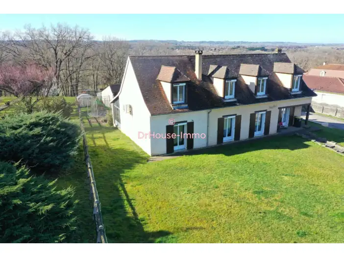 Maison 7 pièces de 278 m² - Cours-de-Pile (24520)