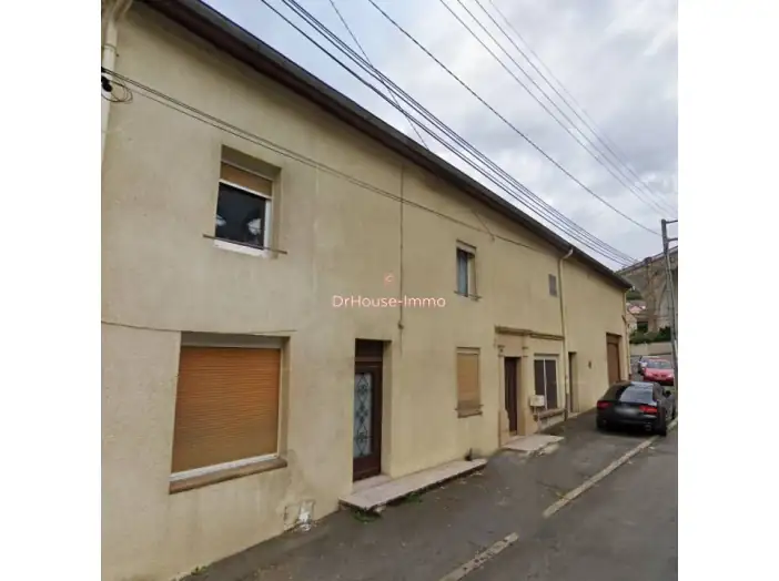 Maison 10 pièces de 320 m² - Thil (54880)