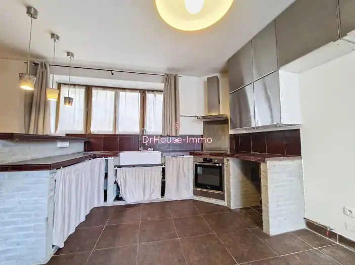 Maison 6 pièces de 118 m² - Morainvilliers (78630)