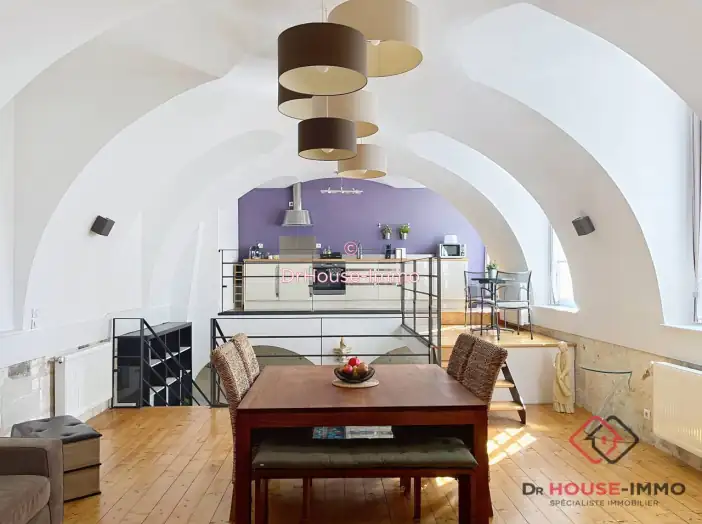Loft / Atelier 3 pièces de 92 m² - Périgueux (24000)