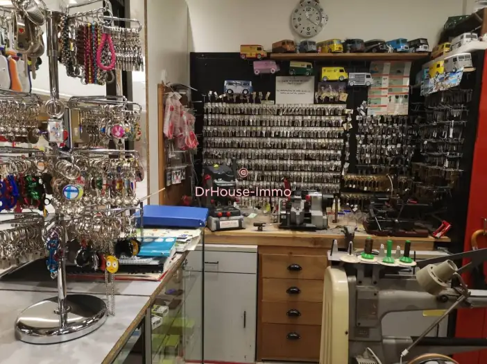 Commerce de 28 m² - Boisseuil (87220)