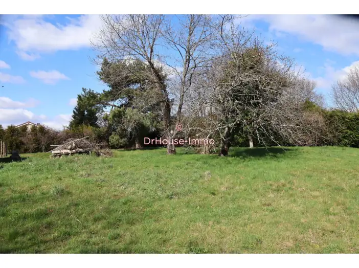 Terrain de 1 515 m² - Saint-Just-le-Martel (87590)