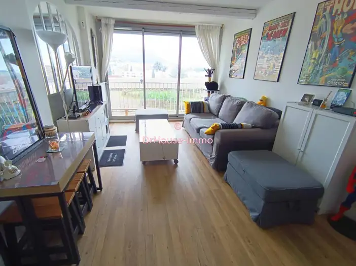 Appartement 3 pièces de 56 m² - Toulon (83100)