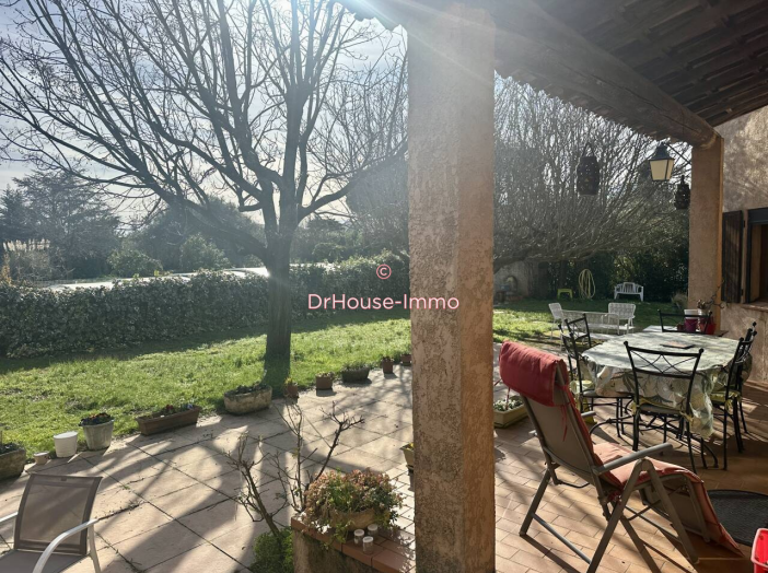 Maison de 228m² - 7 pièces