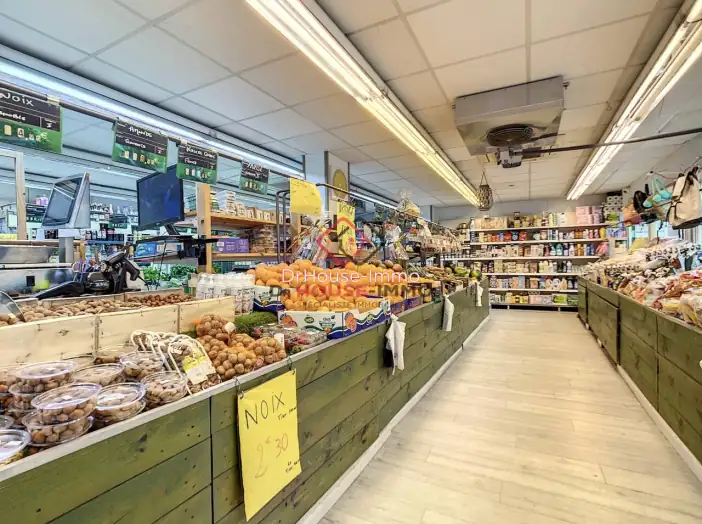 Commerce de 120 m² - Alès (30100)