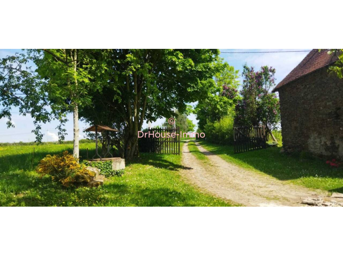 Maison de 290m² - 2 pièces