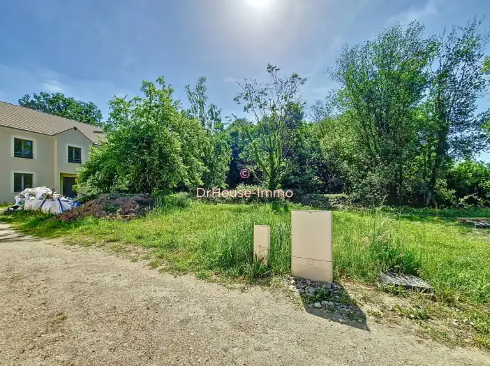 Terrain de 1 047 m² - Rambouillet (78120)