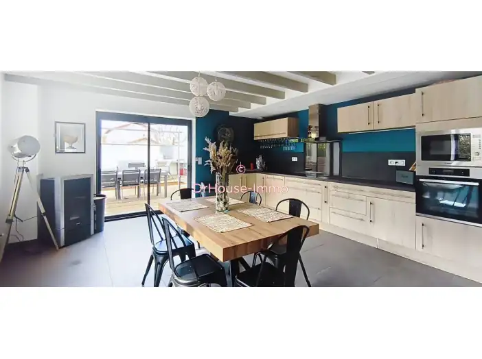 Maison 5 pièces de 145 m² - Trévoux (01600)