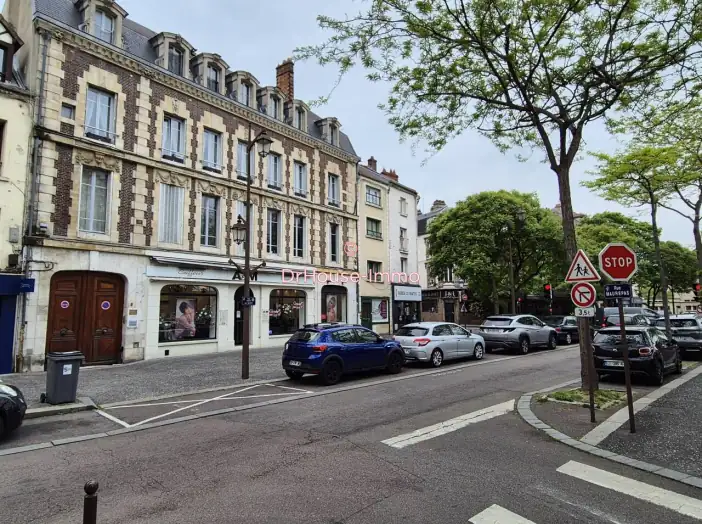 Image des la section Servies