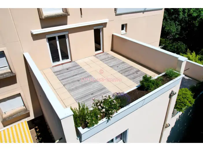 Appartement 3 pièces de 64 m² - Dardilly (69570)