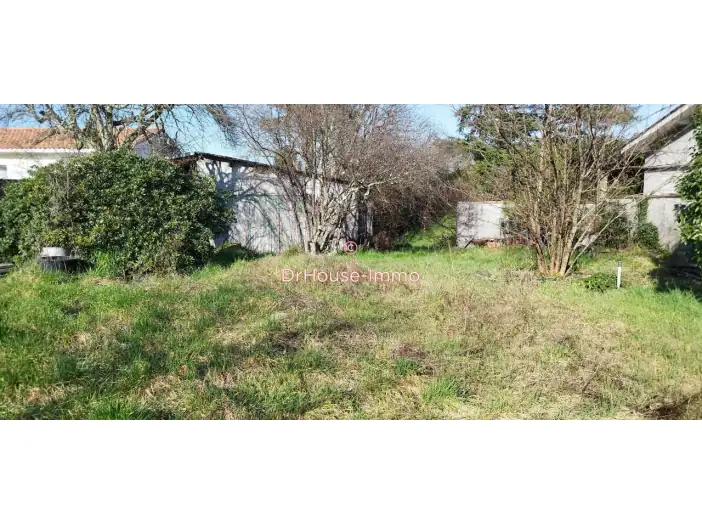 Terrain de 1 940 m² - Blanquefort (33290)