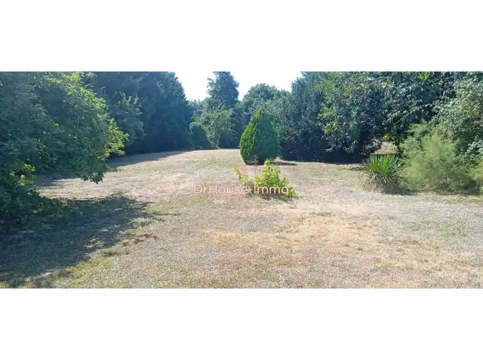 Terrain de 637 m² - Mazières-de-Touraine (37130)