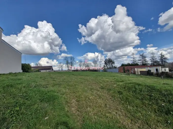 Terrain de 1 508 m² - Verruyes (79310)