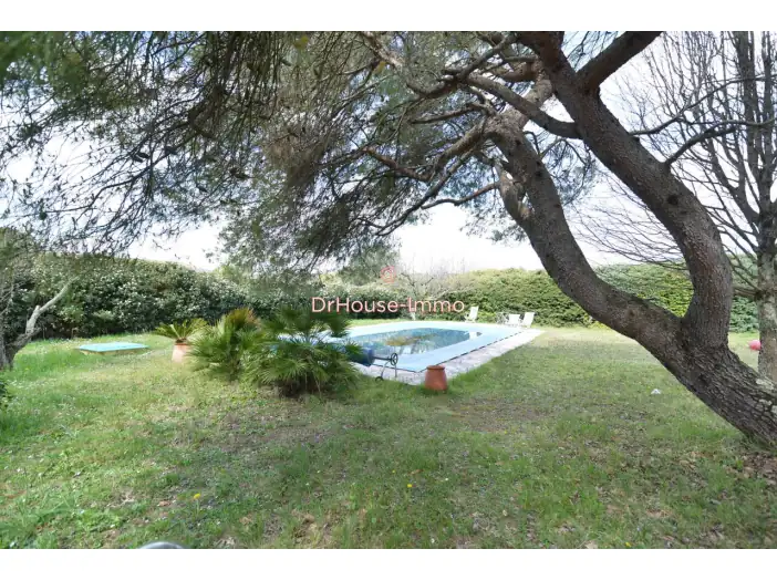 Maison 5 pièces de 160 m² - Saint-André-de-Roquepertuis (30630)